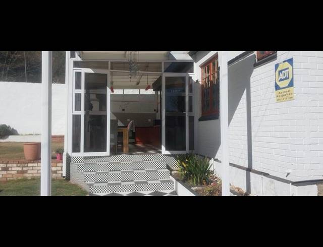 3 BEDROOM HOUSE FOR SALE IN KENSINGTON